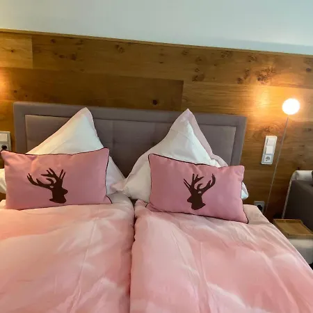 Grubhof Scholsspark, Lofer Mit Garten Und Schwimmbad